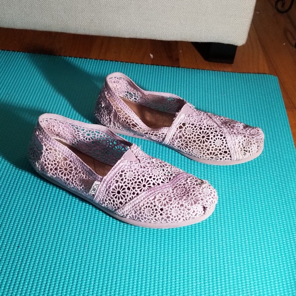 Purple Lace Toms